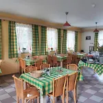 Casa de hóspedes Penzion Pastviny 3*