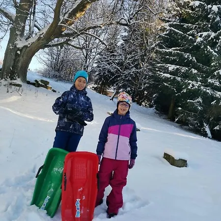 Konukevi Penzion Pastviny 3*