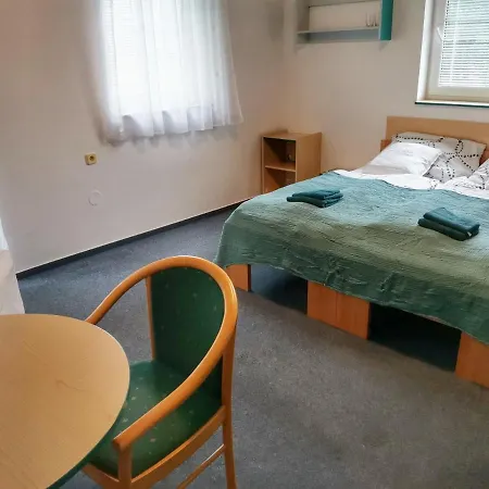 Vendégház Penzion Pastviny Pastviny